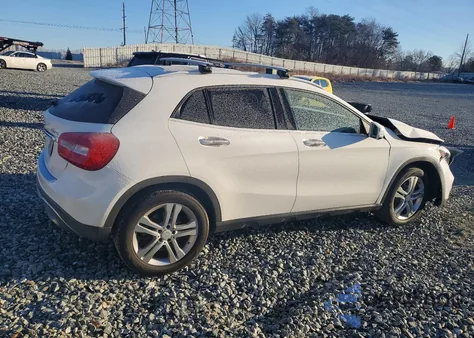 2019 Mercedes-Benz Gla 250 4Matic z USA, uszkodzony, nr VIN WDCTG4GB2KU000739